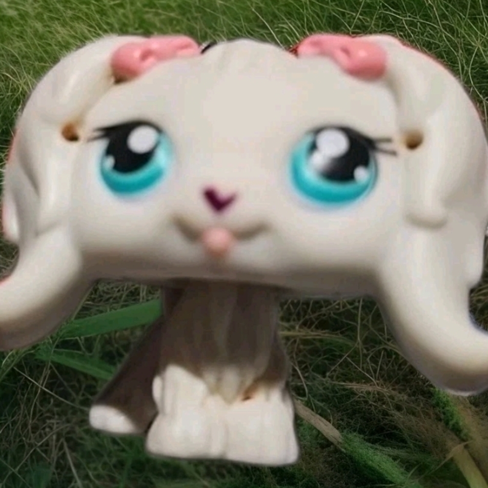 Littlest Pet Shop LPS #65 WHITE MALTESE PUPPY DOG Pink Bow